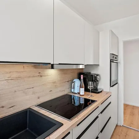 Louises Penthouse Mit Panorama-dachterasse Апартаменты *